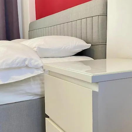 Digital Nomad Friendly Super Fast Internet *