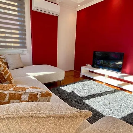 Digital Nomad Friendly Super Fast Internet *